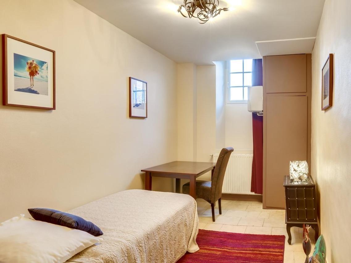Apartment Le Seigneur De Bons-Tassily